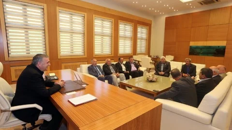 Hendek Mahalleleri Sıcak Asfaltla Tanışıyor