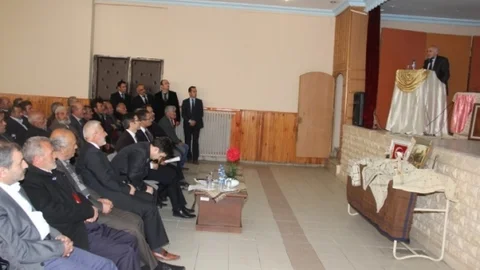 Bayburt'ta Muhtarlarla Toplantı Yapıldı