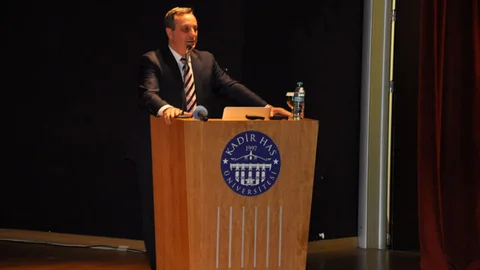 Yeni Medya Konferansı İçerik Üzerineydi