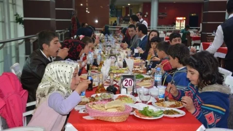 Tatvan Kaymakamı Öğrencilerle Buluştu