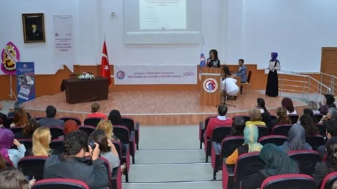 Çanakkale'de Şiddetle Mücadele Çalıştayı Yapıldı