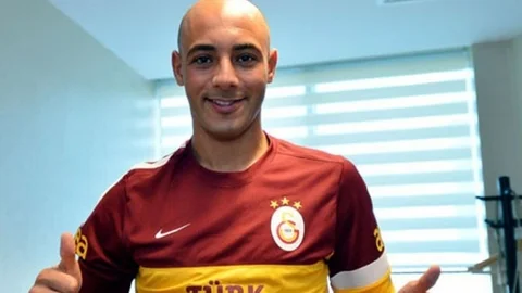 Nordin Amrabat Malaga'da Kalıyor