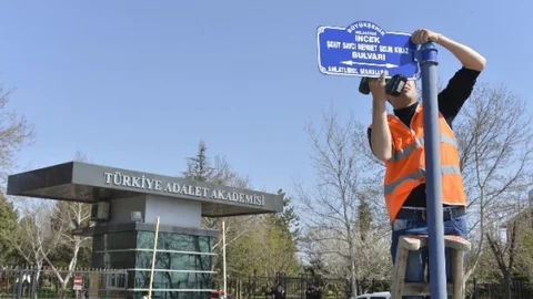 Ankara'da Yeni Tabelalar Takıldı