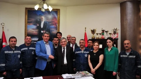 Balçova'da Taşeron İşçiler Sendikalı Oldu
