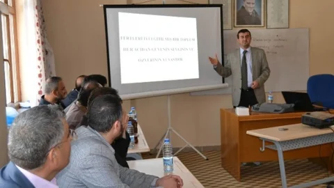 Kulu'da Din Görevlilerine Vaaz Eğitimi