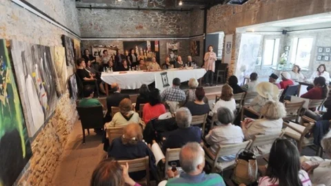 Bodrum'da Gelinler Üzerine Sohbetler