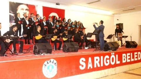 Sarıgöl'de Türk Halk Müziği Konseri