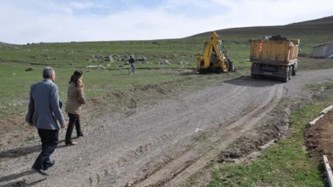 Bulanık'ta Bahar Temizliği Devam Ediyor