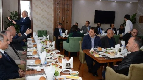 Efkan Ala Yazarlar Birliği'nde