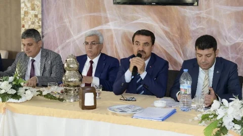 Mersin'de Muhtarlarla Toplantı Yapıldı