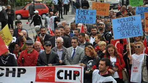 Edremit'te 1 Mayıs Mesajı