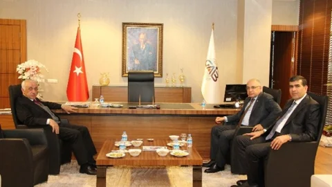 Mehmet Büyükekşi GAİB'i Ziyaret Etti