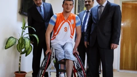 Şanlıurfa Engelliler Takımına Tekerlekli Sandalye Desteği
