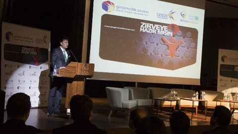 Gebze'de Girişimcilik Zirvesi Yapıldı