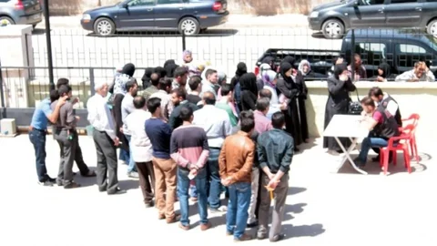 Suriyeli Ailelere Yardım Kartı Dağıtımı