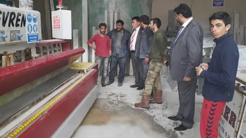 Erzurum'da MHP Adayları Esnafı Ziyaret Etti