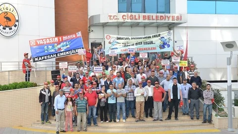 Çiğli'de 1 Mayıs Kutlamaları Yapıldı