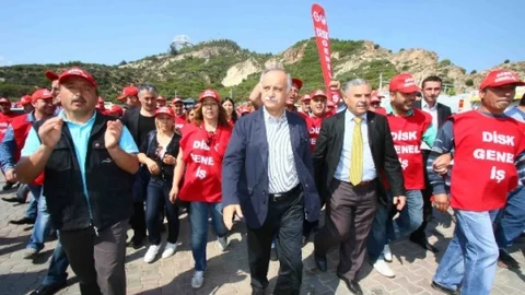 Bayraklı'da 1 Mayıs Kutlaması