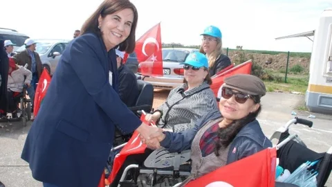 Gaye Usluer 1 Mayıs'ı Kutladı