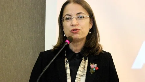 Aile Bakanı İslam'dan Vaat Eleştirisi