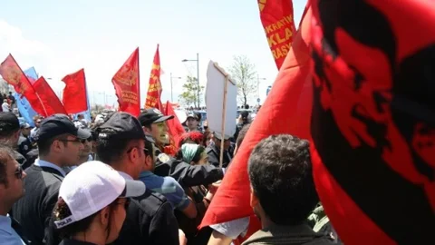 İzmir'de 1 Mayıs Olayları Yaşandı
