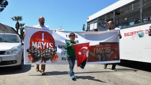 Ayvalık'ta 1 Mayıs Coşkusu