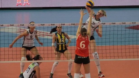 Fenerbahçe Voleybol Kupasını Kazandı