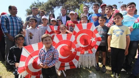 Menderes'te Uçurtma Şenliği Coşkusu