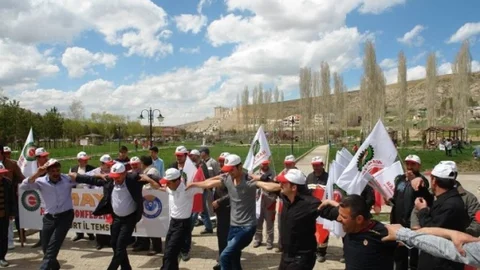 Bayburt'ta 1 Mayıs İşçi Bayramı Kutlandı