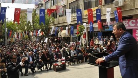 Darıca'da Yıl Sonu Sergisi Açıldı