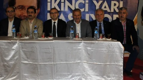 AK Parti Seçim Çalışmalarını Sürdürüyor