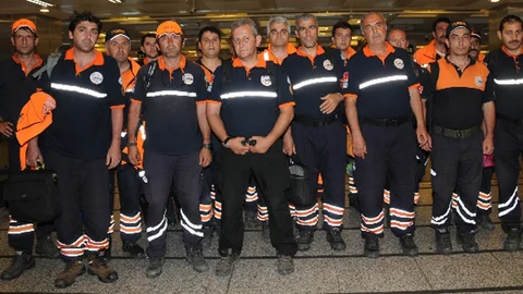 Nepal'deki Deprem Sonrası Kurtarma Çalışmaları Tamamlandı