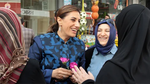 Kız Öğrencilerin İlginç İsteği Ümraniye'de Gündeme Geldi