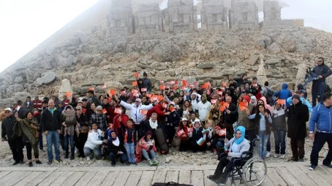 Engelliler Nemrut Dağı'na Tırmandı
