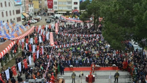 Perşembe Kent Meydanı Açıldı