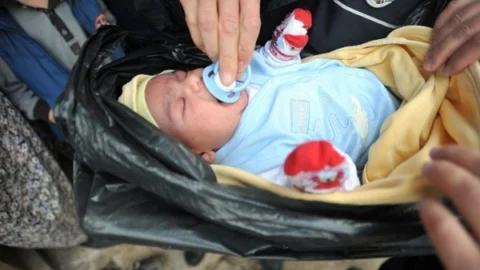 Bursa'da Çöpte Bebeğin Bulunması