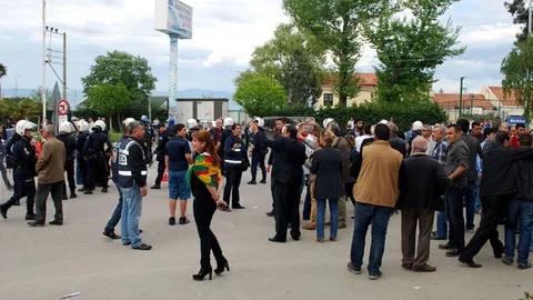 Mudanya'da HDP Seçim Bürosu Açılışı Gerilimli Geçti