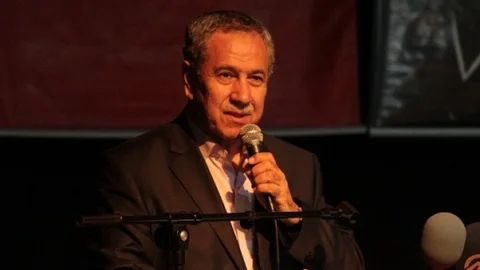 Bülent Arınç Salihli'de Partililerle Buluştu