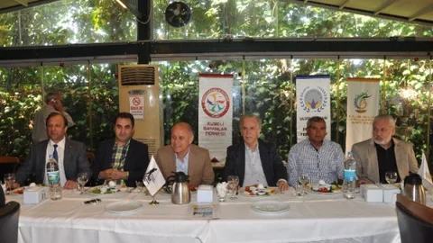 Cemil Şeboy'a Fahri Başkanlık Beratı Verildi