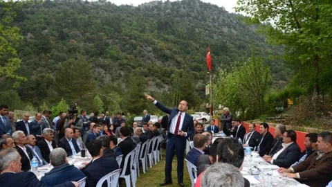 Adana'da Muhtarlarla Kahvaltı Buluşması