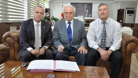 Salihli Belediyesi'ne Bağış Yapıldı