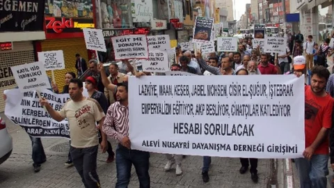 Adana'da IŞİD Protestosu Gerçekleşti