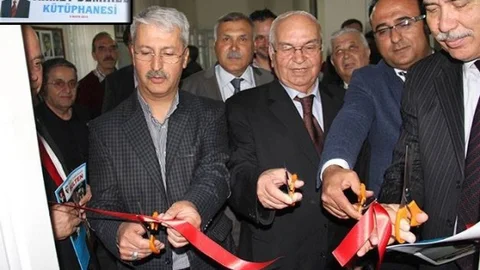 Ahmet Demirel'in İsmi Salihli'de Yaşatıldı