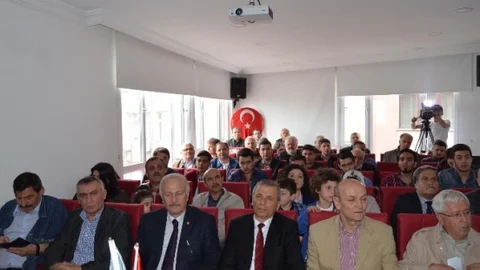 Türk Ocağı Zonguldak'ta Türkçülük Günü Etkinliği Düzenledi