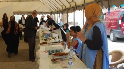 Adıyaman'da Kermes Etkinliği Düzenlendi