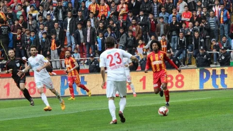 Kayserispor ve Antalyaspor Berabere Kaldı