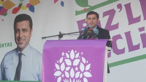 Selahattin Demirtaş İzmir'de Konuştu