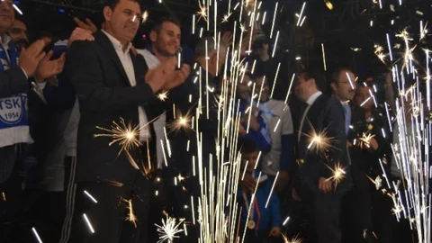 Tuzlaspor Şampiyonluk Kupasını Kaldırdı