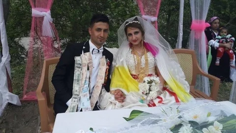 Hakkari'de Üç Gün Süren Düğün Töreni