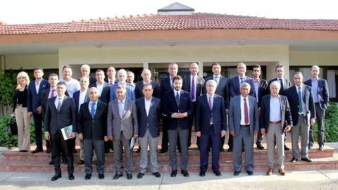 Adana'da Yatırımcı Sorunları Görüşüldü